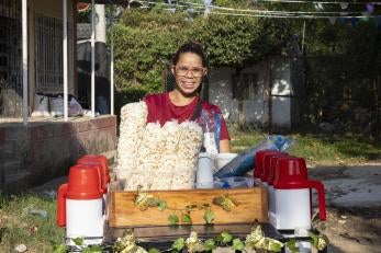 In Colombia, Windey is turning a coffee cart into a fresh start for her family after fleeing Venezuela. 