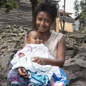 Congolese woman and child